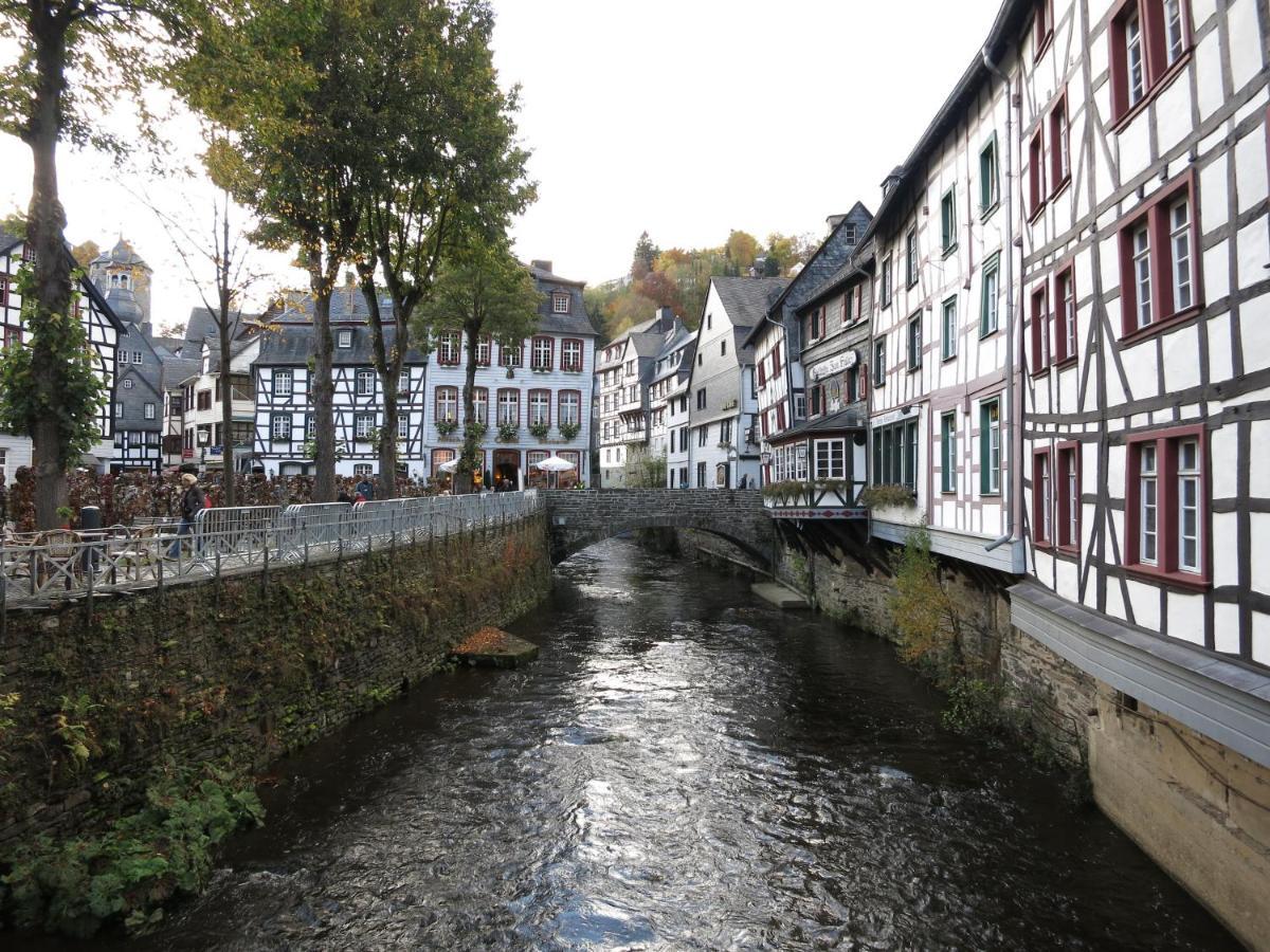 Historisches Haus Im Herzen Von Monschau Zewnętrze zdjęcie